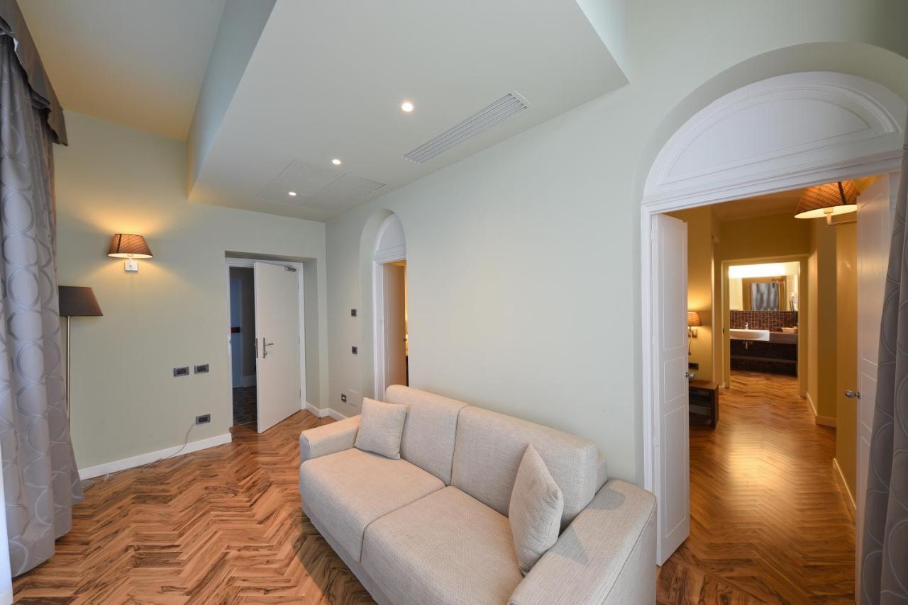 Relais & Spa Castello Di Casiglio Ерба Екстер'єр фото